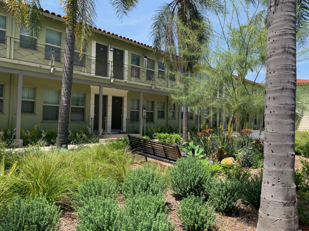 Photos and Video of Ladera Apts in Los Angeles, CA